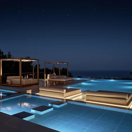 Marisia Luxury Villa, An Acre Of Endless Blue By Mindyourvilla