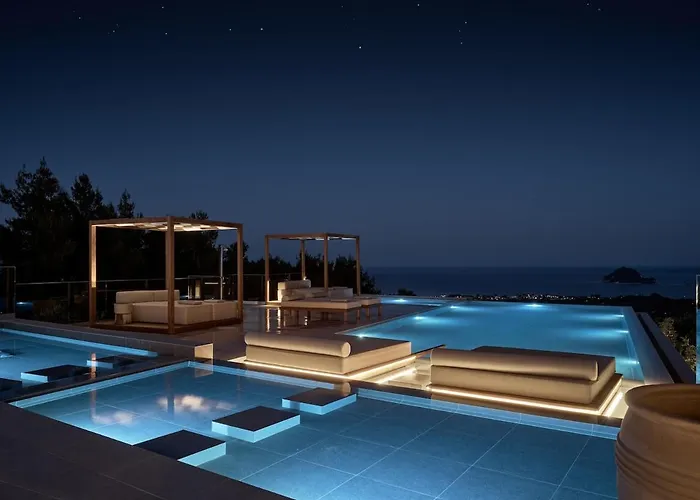 Marisia Luxury Villa, An Acre Of Endless Blue By Mindyourvilla