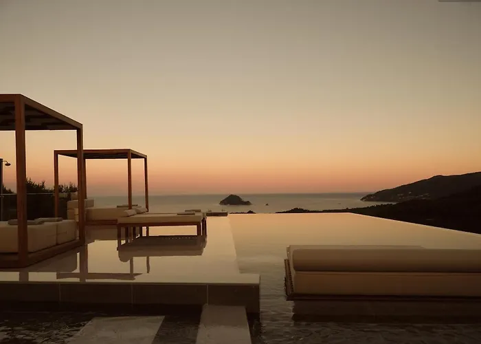 Marisia Luxury Villa, An Acre Of Endless Blue By Mindyourvilla